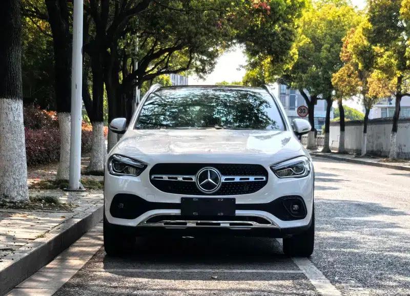 2023 Mercedes-Benz GLA 220 — миниатюра 2