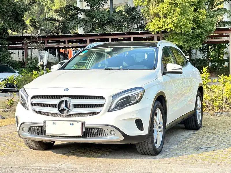 Mercedes-Benz GLA (Imported) 2015 GLA 200 — миниатюра 1
