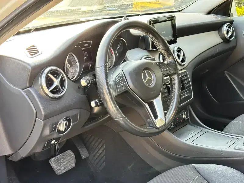 Mercedes-Benz GLA (Imported) 2015 GLA 200 — миниатюра 15