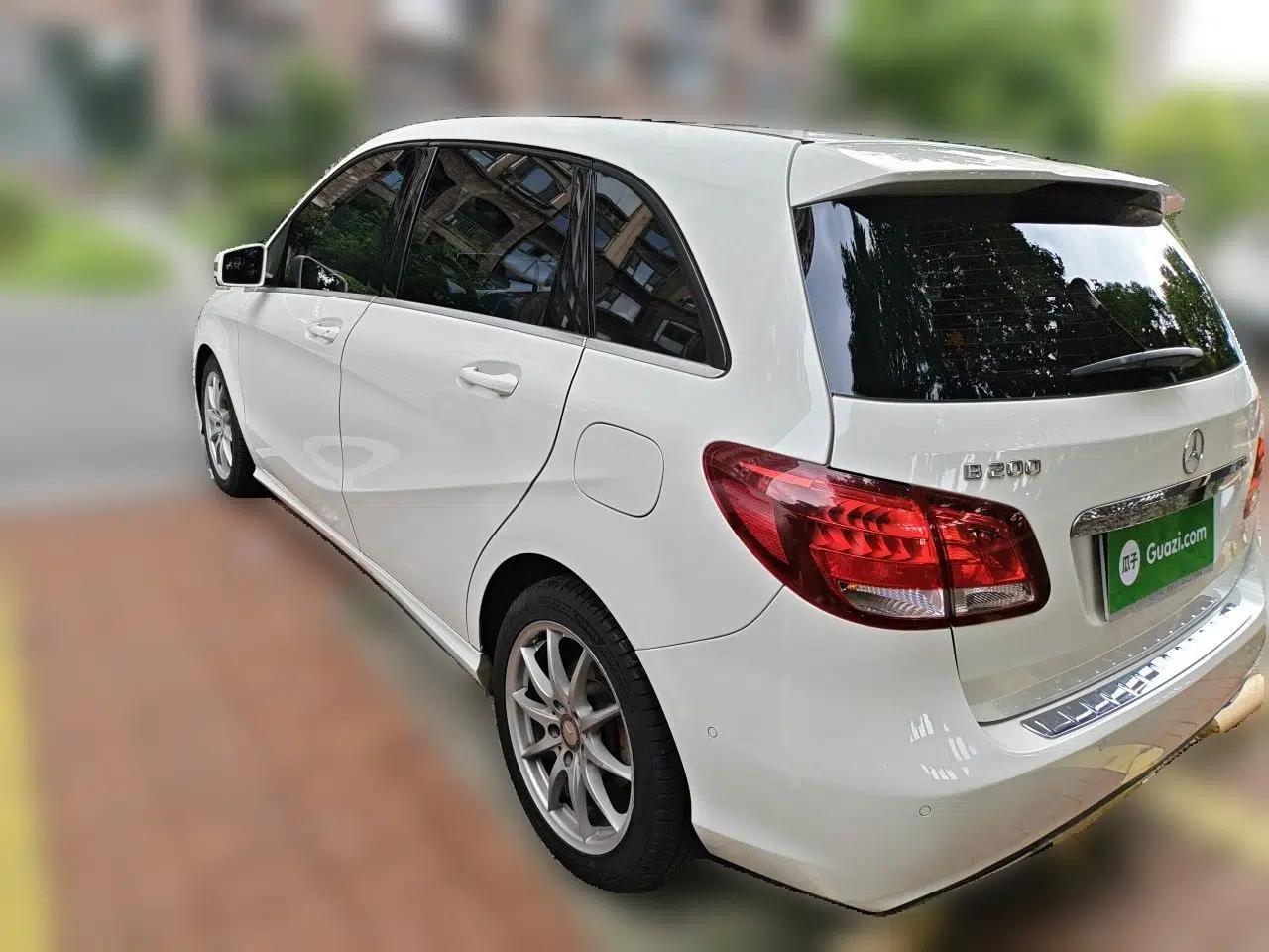 Mercedes-Benz B-Class 2015 B 200 Sport Edition — миниатюра 4