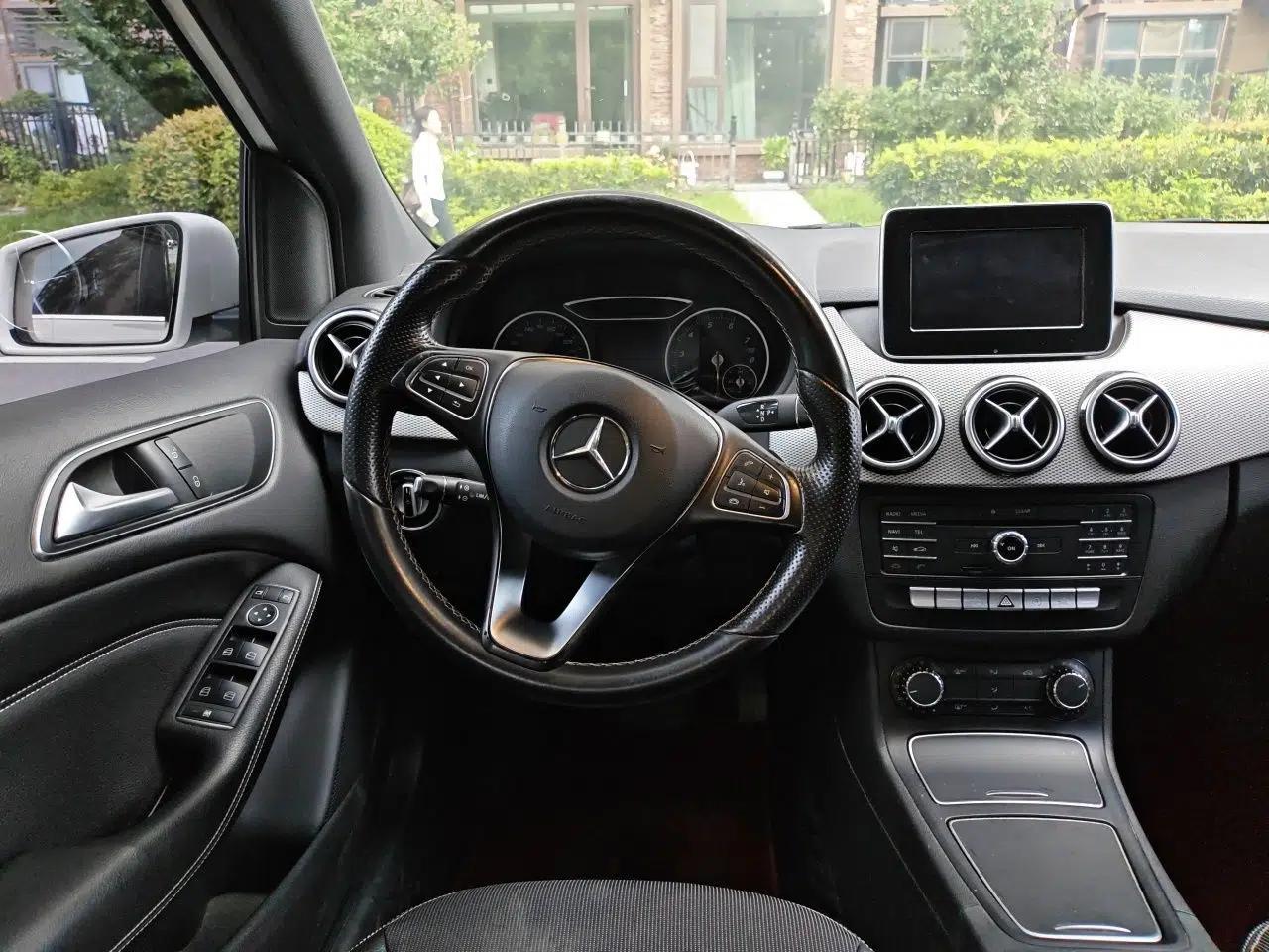 Mercedes-Benz B-Class 2015 B 200 Sport Edition — миниатюра 10