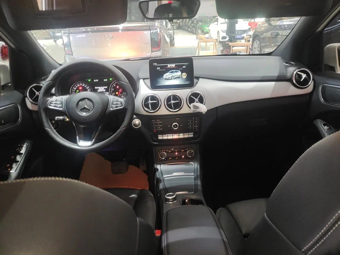 Mercedes-Benz B-Class 2019 B 200 Sport Edition — миниатюра 12