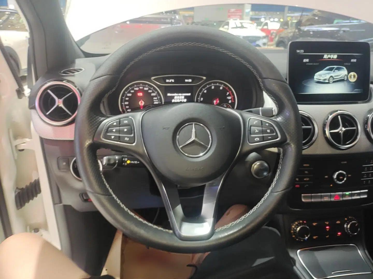 Mercedes-Benz B-Class 2019 B 200 Sport Edition — миниатюра 13