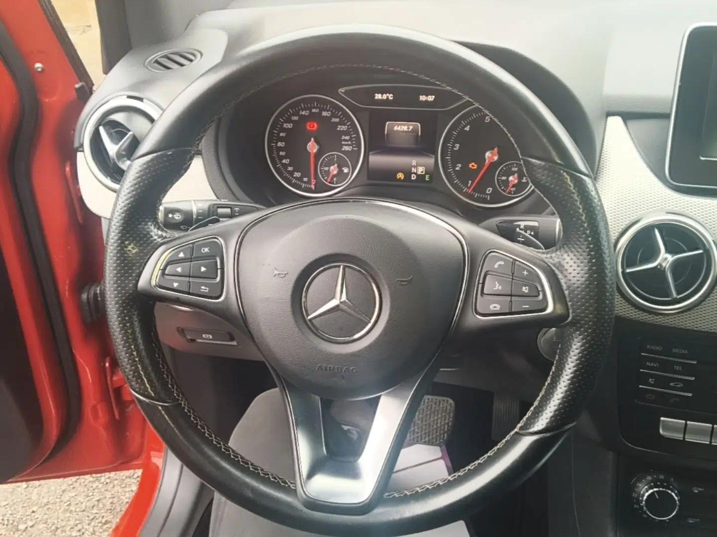 Mercedes-Benz B-Class 2015 B 200 Sport Edition — миниатюра 13