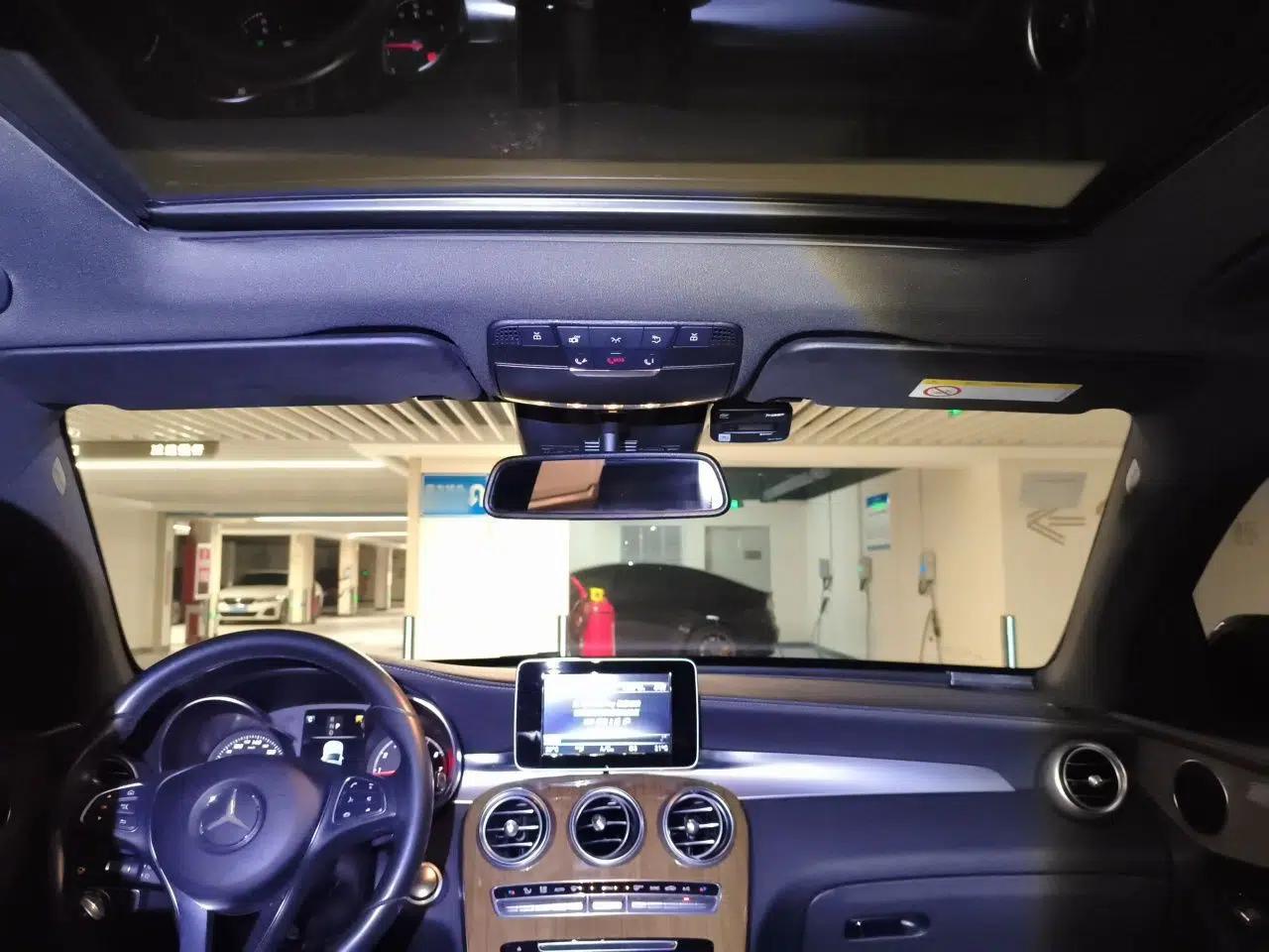 Mercedes-Benz GLC Coupe 2018 GLC 260 4MATIC Coupe SUV — миниатюра 18