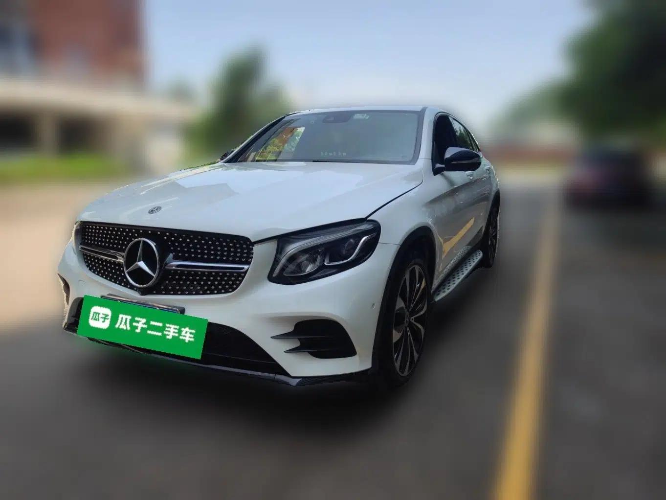 Mercedes-Benz GLC Coupe 2018 GLC 260 4MATIC Coupe SUV — миниатюра 1