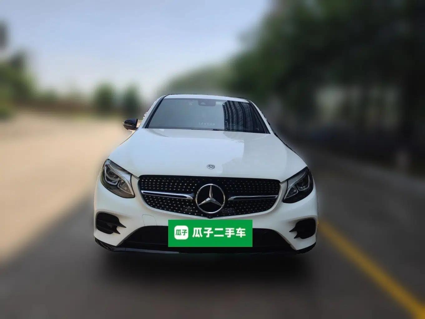 Mercedes-Benz GLC Coupe 2018 GLC 260 4MATIC Coupe SUV — миниатюра 2