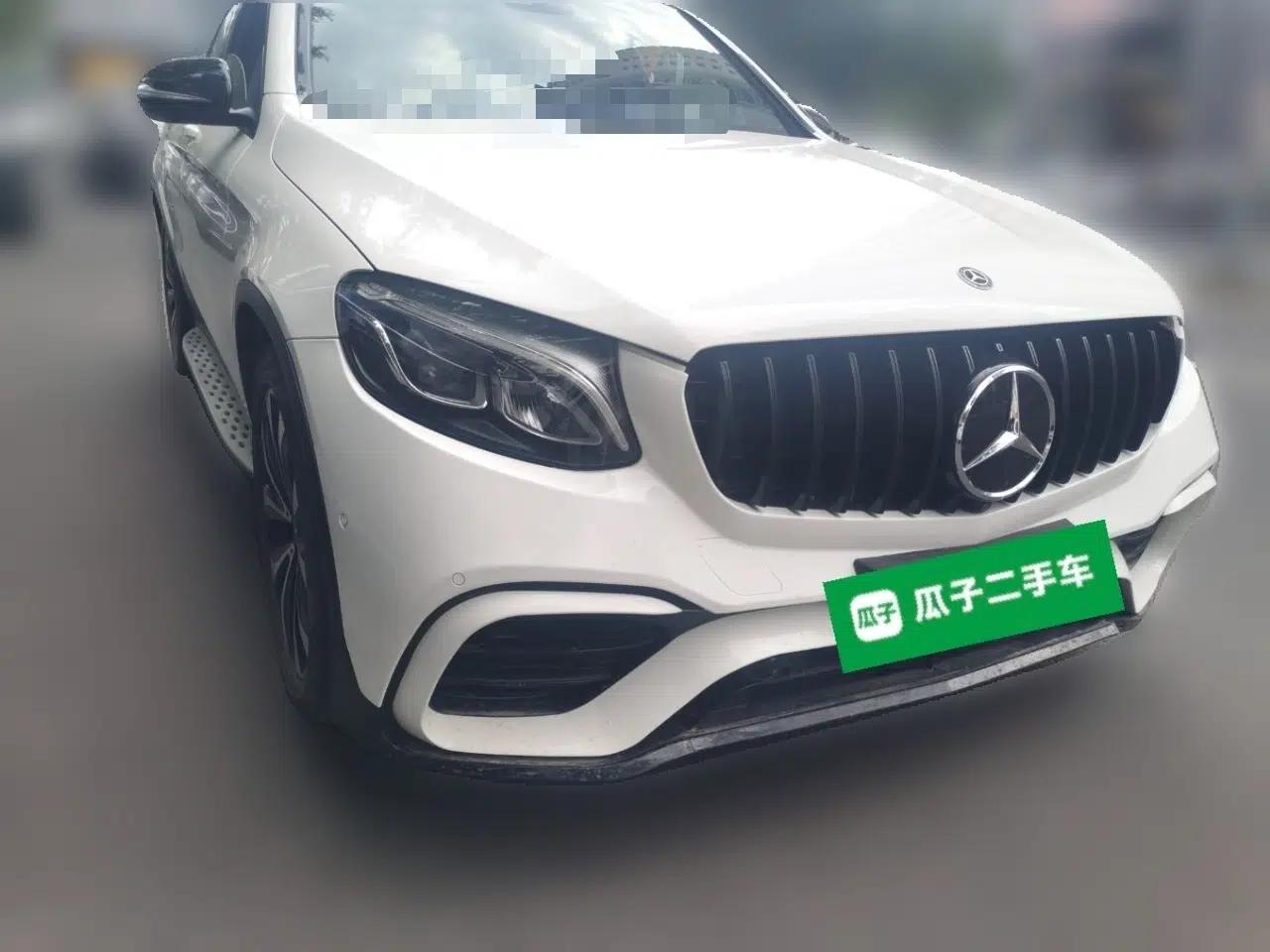Mercedes-Benz GLC Coupe 2019 GLC 260 4MATIC Coupe SUV — миниатюра 3