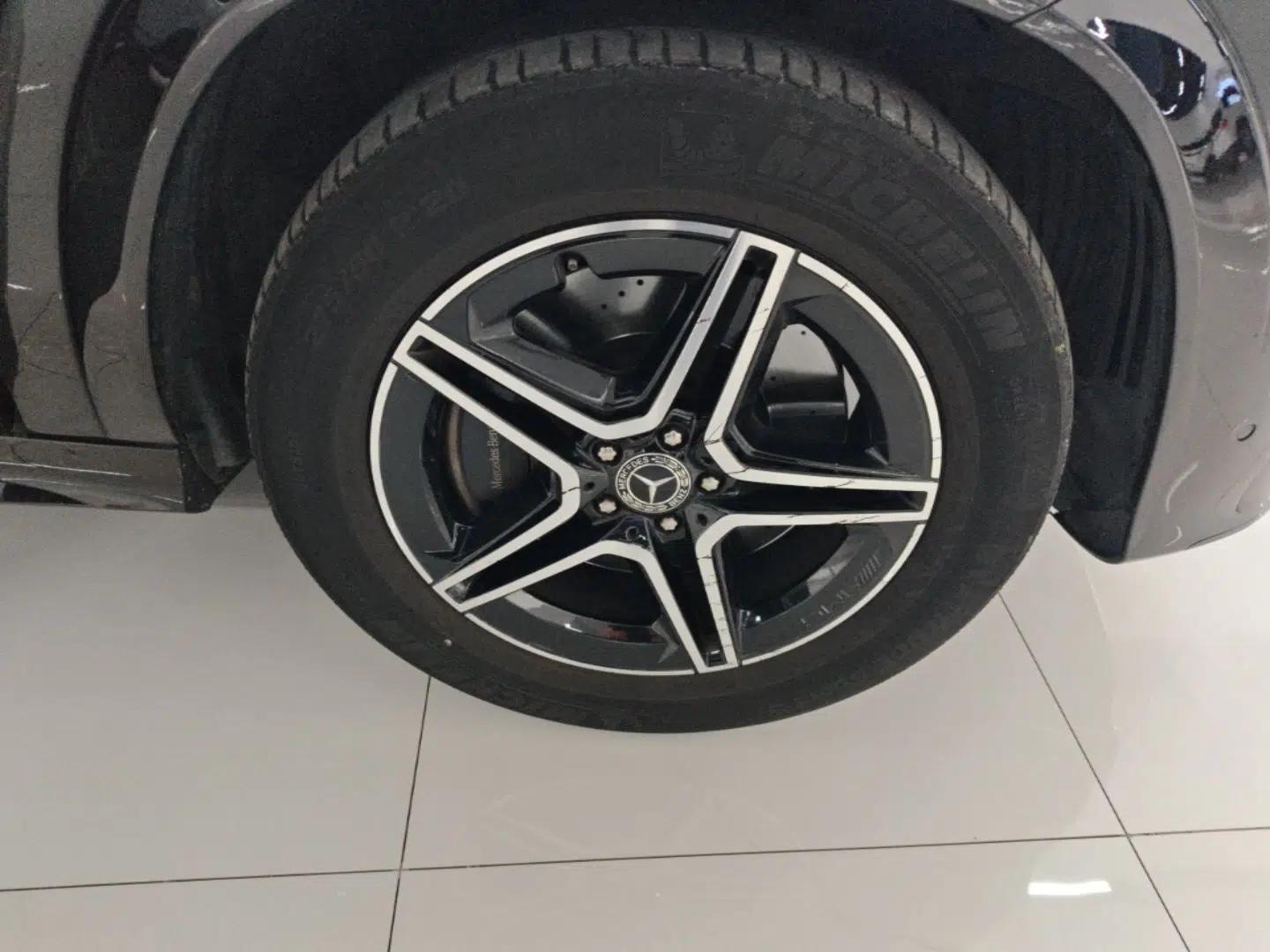 Mercedes-Benz GLE Coupe 2024 GLE 450 4MATIC Coupe SUV Fashion Model — миниатюра 11