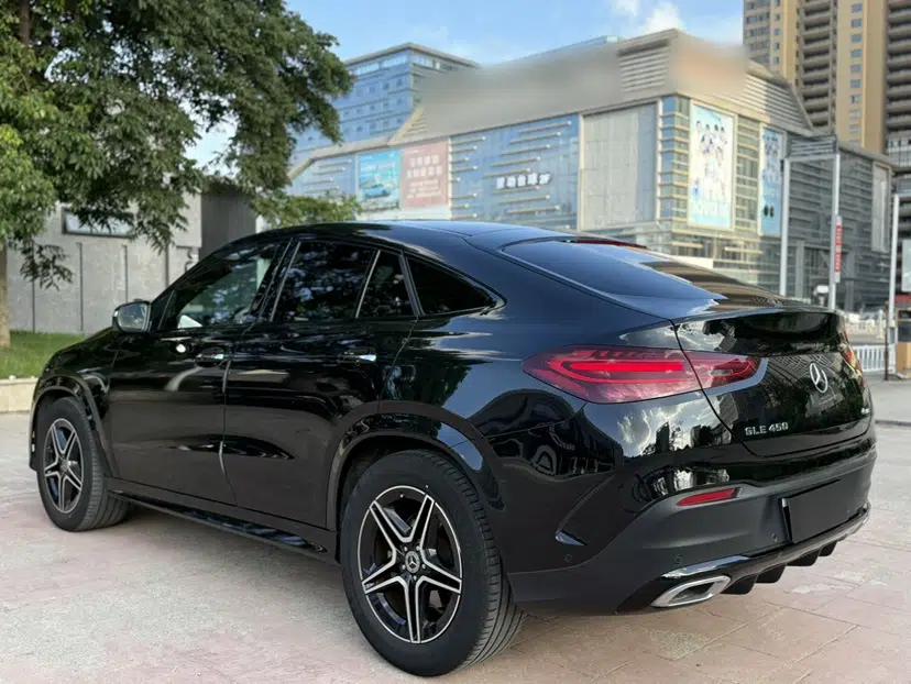 Mercedes-Benz GLE Coupe 2024 GLE 450 4MATIC Coupe SUV Fashion Model — миниатюра 12