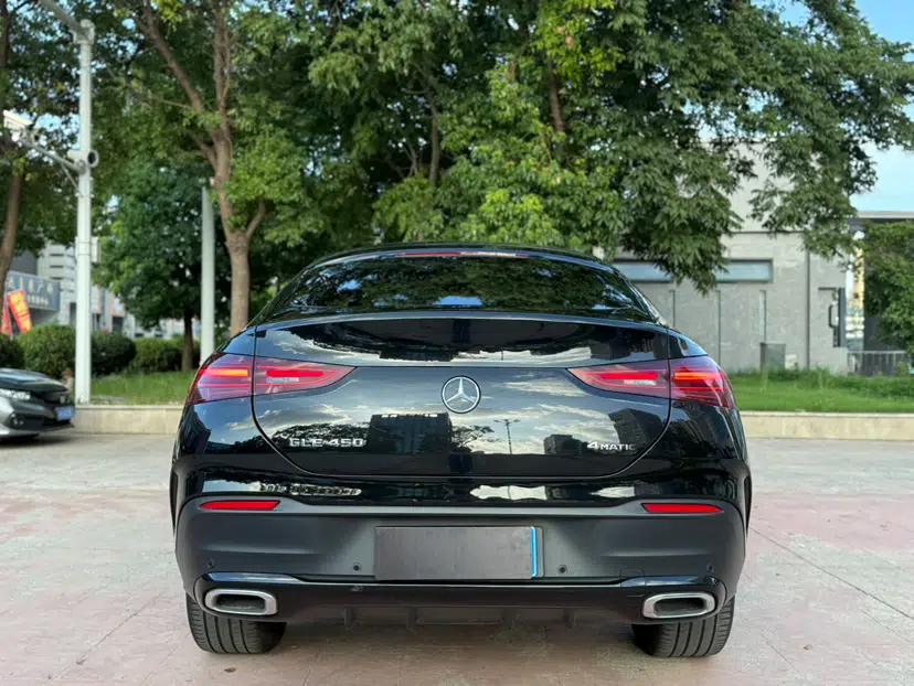 Mercedes-Benz GLE Coupe 2024 GLE 450 4MATIC Coupe SUV Fashion Model — миниатюра 15