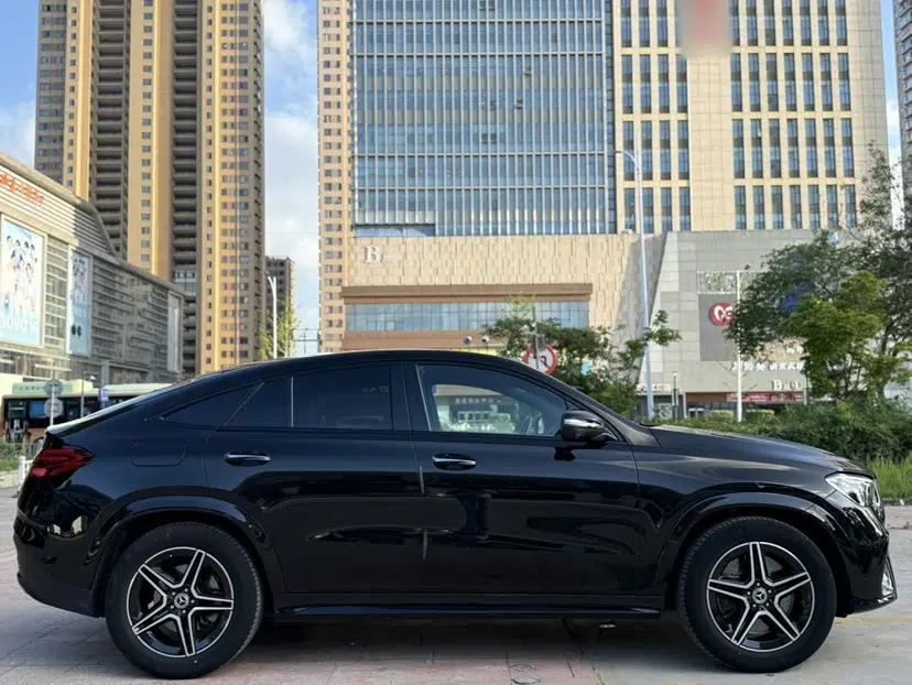 Mercedes-Benz GLE Coupe 2024 GLE 450 4MATIC Coupe SUV Fashion Model — миниатюра 16