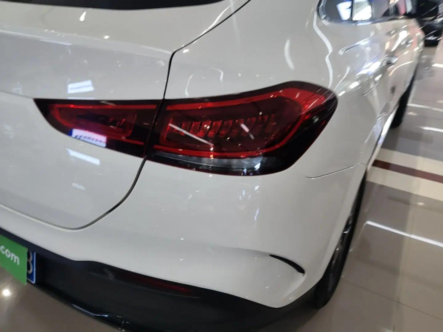 Mercedes-Benz GLE Coupe 2020 GLE 450 4MATIC Coupe SUV Fashion Model — миниатюра 9
