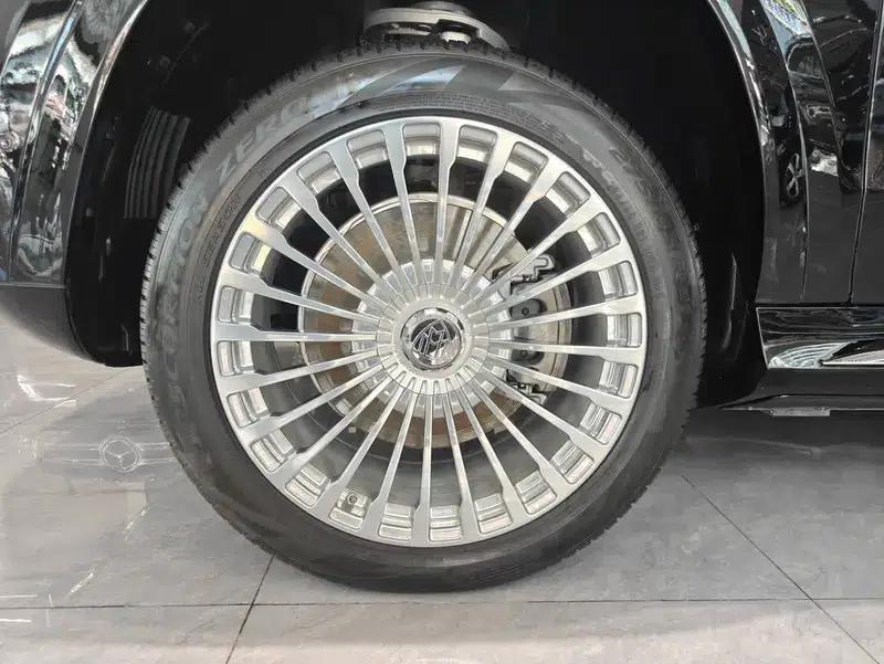 Mercedes-Benz GLS 2023 3.0L Automatic 4WD 7-Seater (Parallel Import) — миниатюра 11