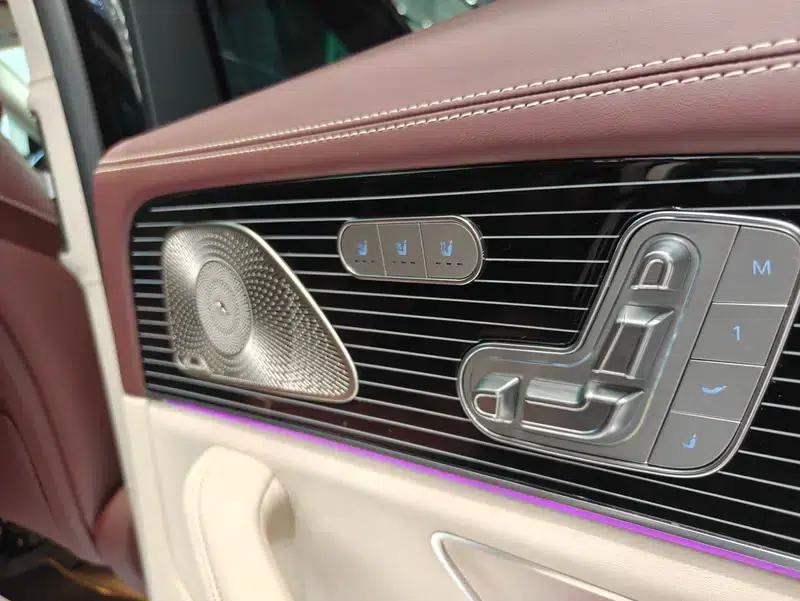 Mercedes-Benz GLS 2023 3.0L Automatic 4WD 7-Seater (Parallel Import) — миниатюра 15