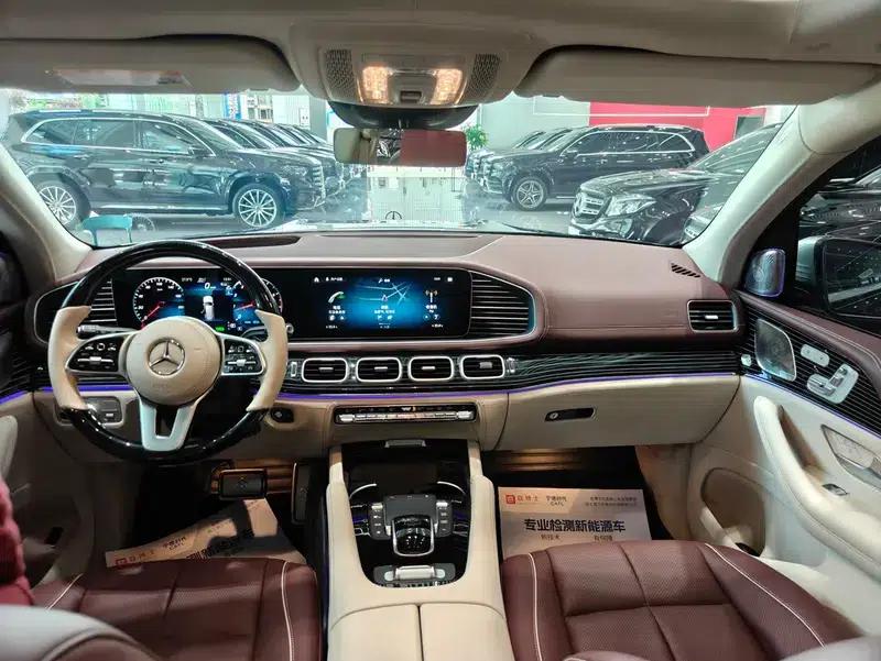 Mercedes-Benz GLS 2023 3.0L Automatic 4WD 7-Seater (Parallel Import) — миниатюра 18