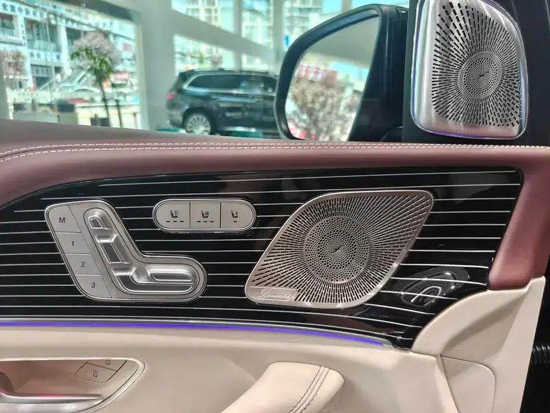 Mercedes-Benz GLS 2023 3.0L Automatic 4WD 7-Seater (Parallel Import) — миниатюра 10