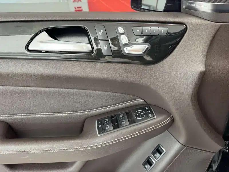 Mercedes-Benz GLS 2019 3.0T Automatic 4WD 7-Seater (Parallel Import) — миниатюра 8