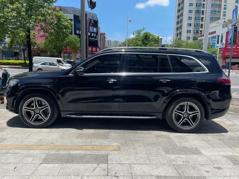 2022 Mercedes-Benz GLS 450 4MATIC Luxury — миниатюра 3