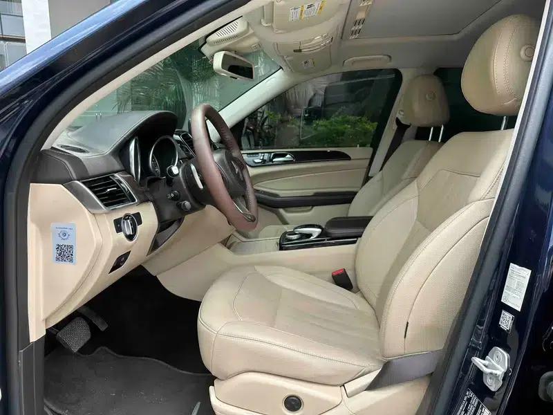 Mercedes-Benz GLS 2017 3.0T Automatic Front-Wheel Drive 7-Seater (Parallel Import) — миниатюра 22