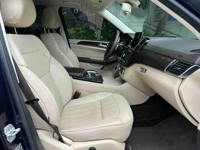Mercedes-Benz GLS 2017 3.0T Automatic Front-Wheel Drive 7-Seater (Parallel Import) — миниатюра 23