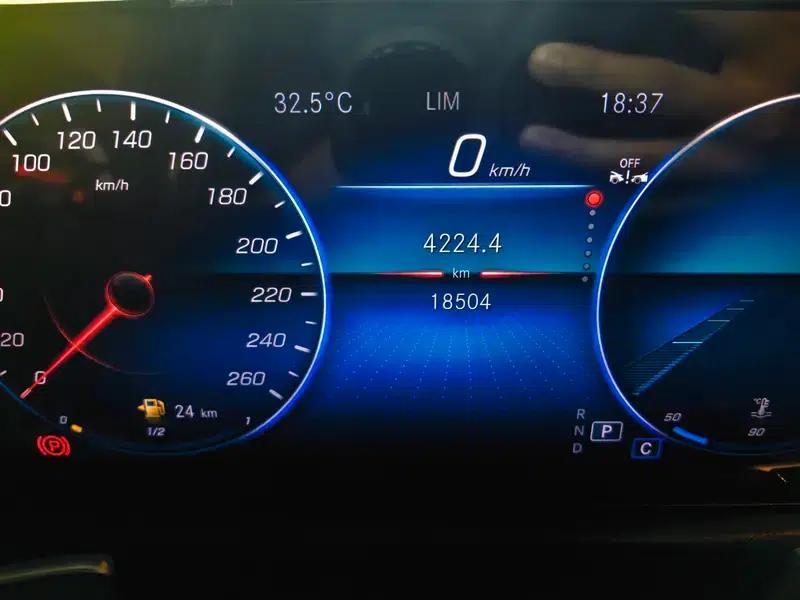 Mercedes-Benz GLB 2023 Facelift GLB 200 Dynamic — миниатюра 15