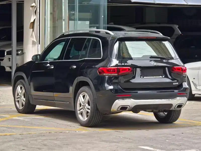 2023 Mercedes-Benz GLB 220 Dynamic — миниатюра 4