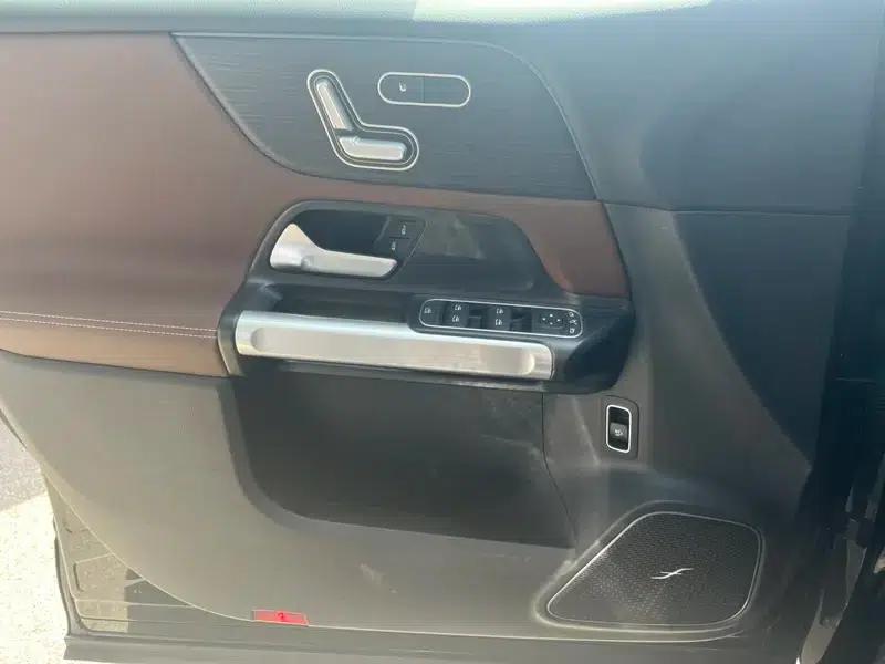 2023 Mercedes-Benz GLB 220 4MATIC — миниатюра 17
