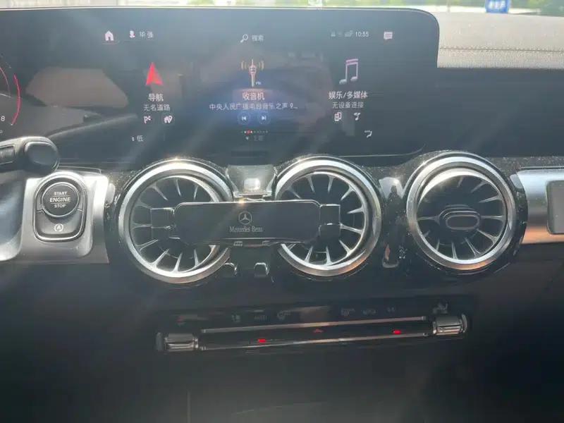 2023 Mercedes-Benz GLB 220 4MATIC — миниатюра 10