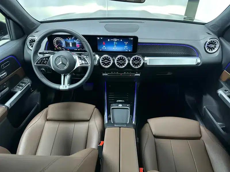 Mercedes-Benz GLB 2024 Facelift GLB 220 Fashion Model — миниатюра 10