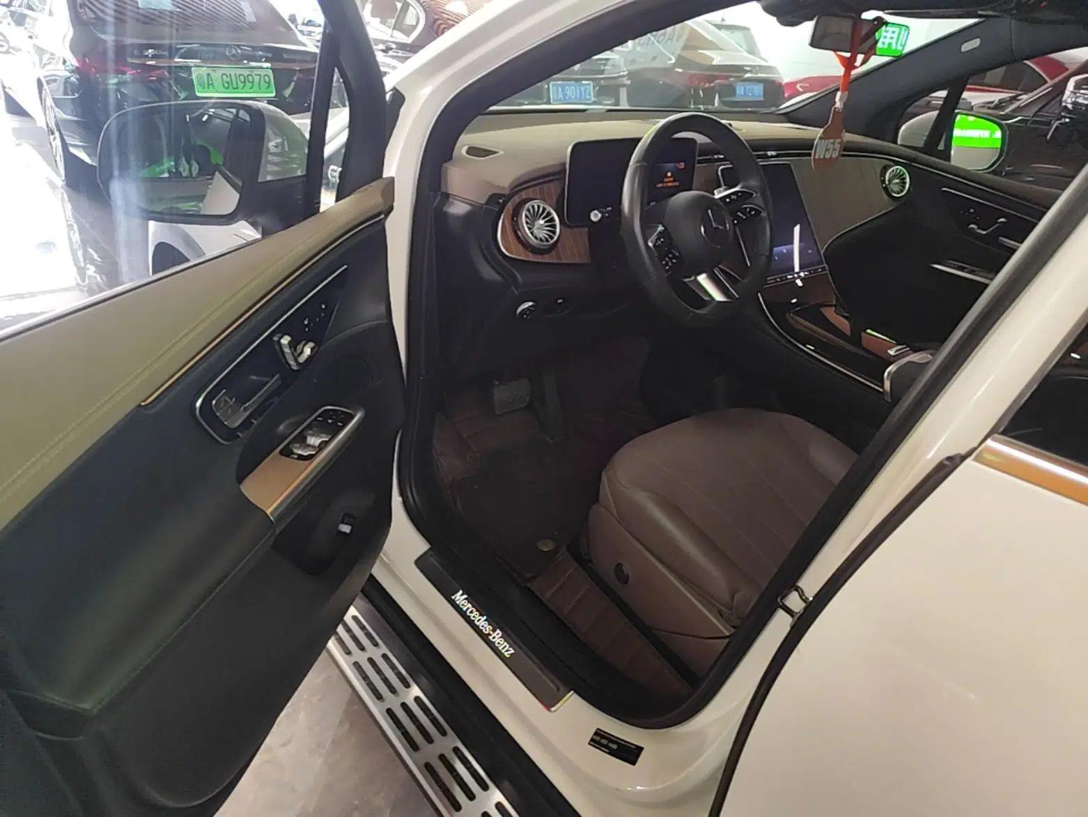 Mercedes-Benz EQE SUV 2023 350 4MATIC Pioneer Edition — миниатюра 18