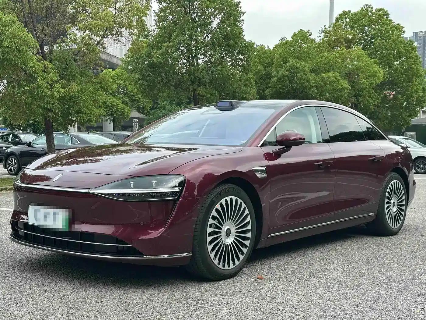 Enjoy S9 2026 Model (Range Extended Ultra, Rear-Wheel Drive, 53kWh, 192-Line LiDAR) — миниатюра 1