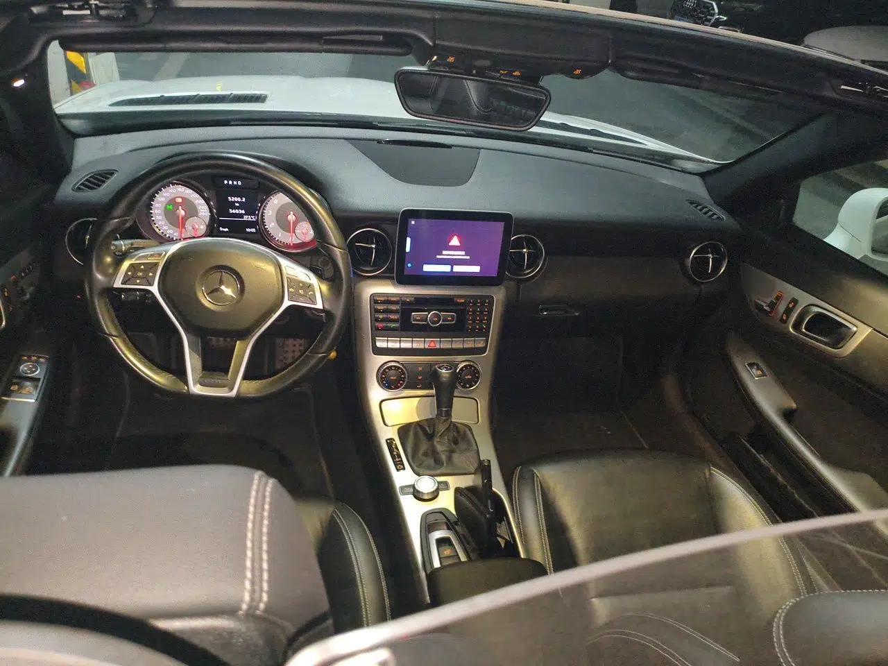 Mercedes-Benz SLK-Class 2011 SLK 200 Fashion Model — миниатюра 9