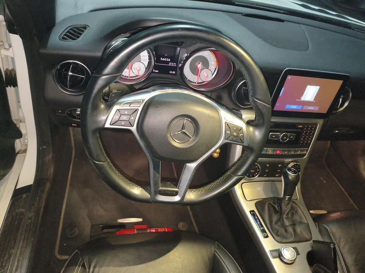Mercedes-Benz SLK-Class 2011 SLK 200 Fashion Model — миниатюра 10