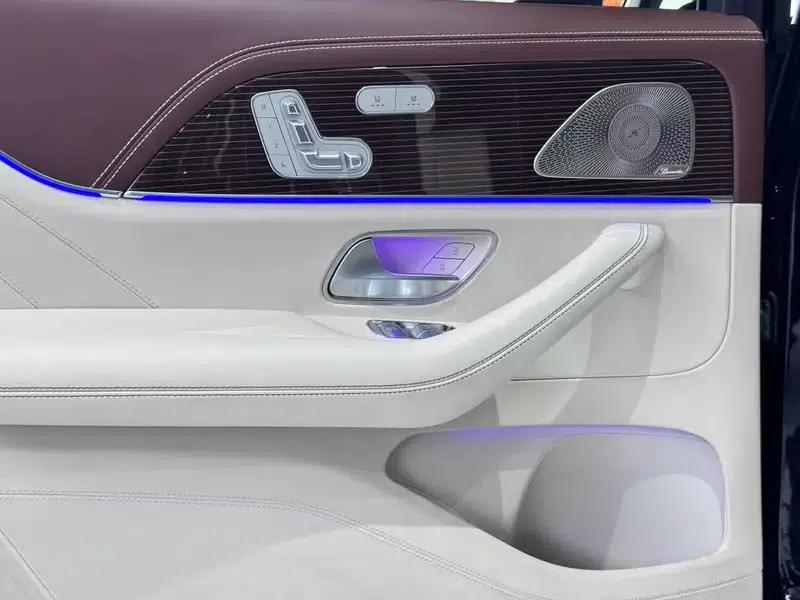 2022 Maybach GLS 600 4MATIC Elegance Edition — миниатюра 20