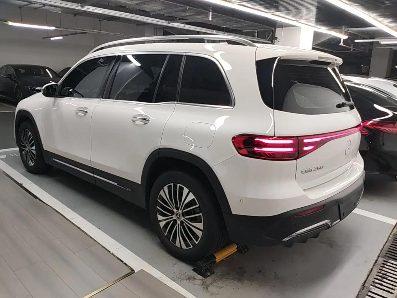 Mercedes-Benz EQB 2025 EQB 260 — миниатюра 13