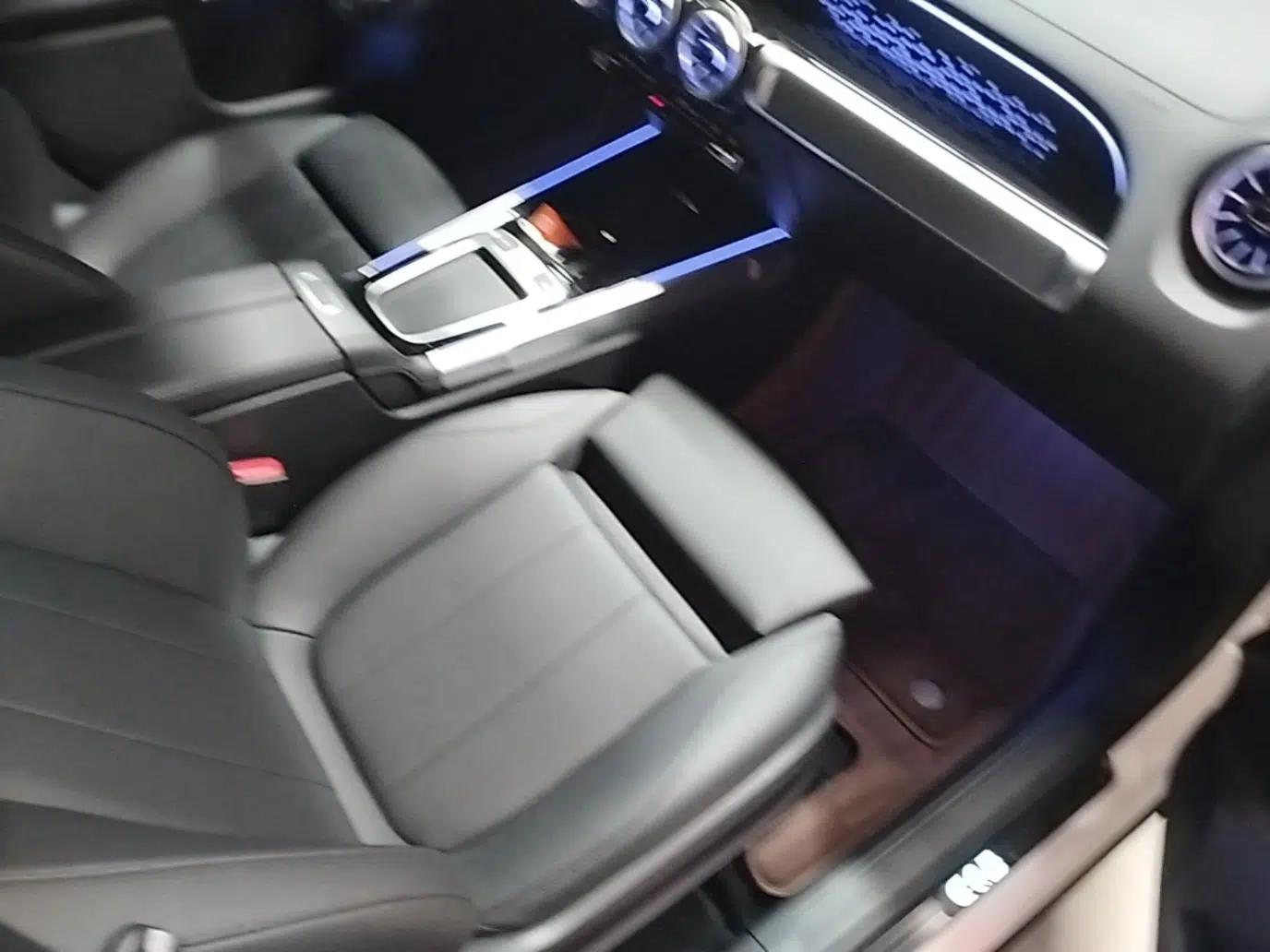 Mercedes-Benz EQB 2025 EQB 260 — миниатюра 24