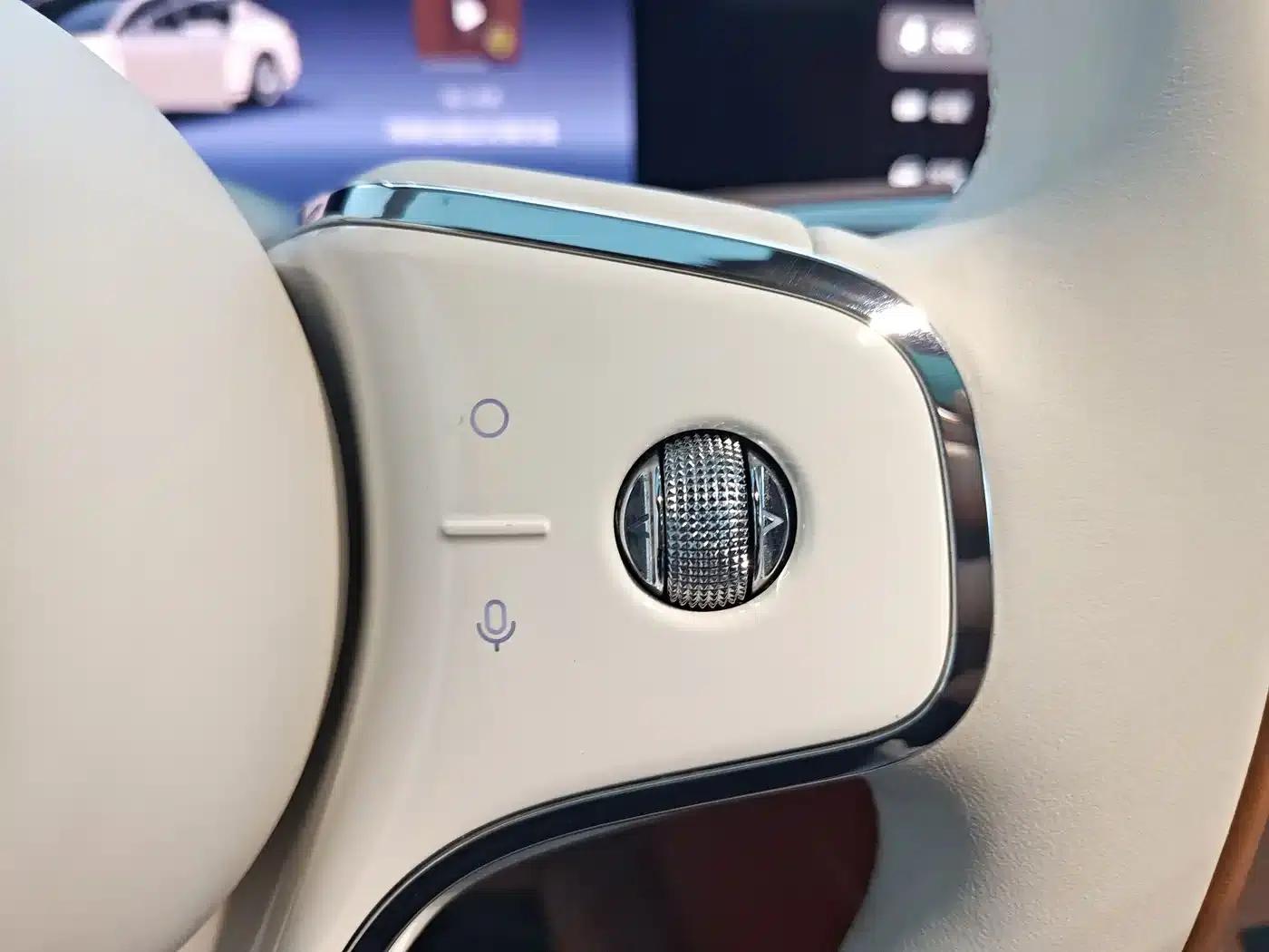 2025 S800 Premium Range Extended Star Executive Edition 4-seater (192-line LiDAR) — миниатюра 18