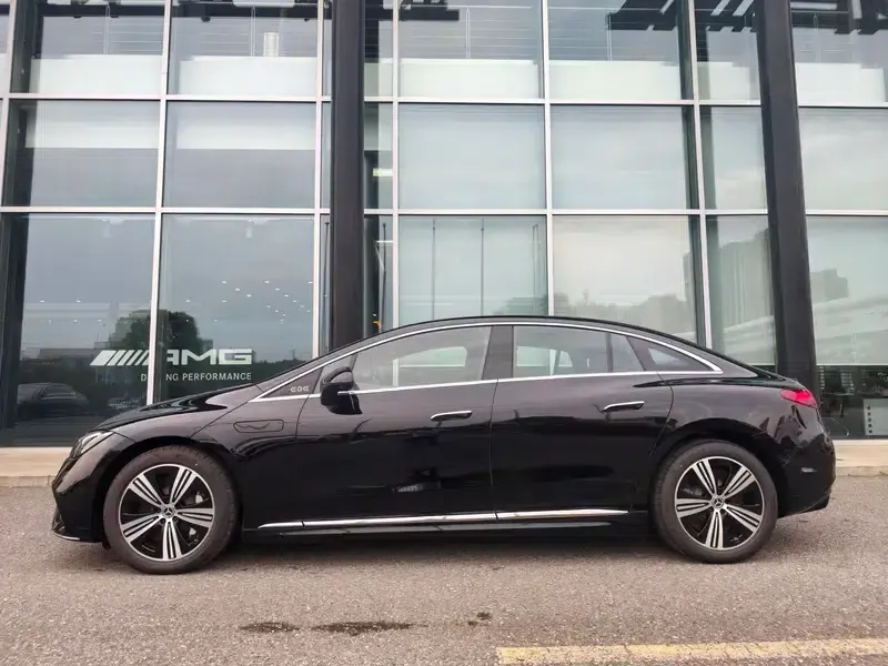Mercedes-Benz EQE 2025 EQE 500 4MATIC Luxury Edition — миниатюра 3