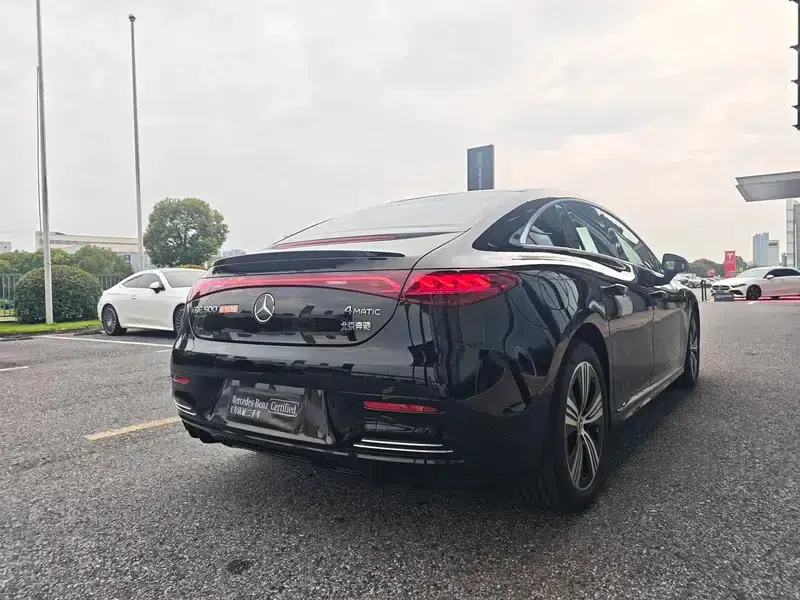 Mercedes-Benz EQE 2025 EQE 500 4MATIC Luxury Edition — миниатюра 5