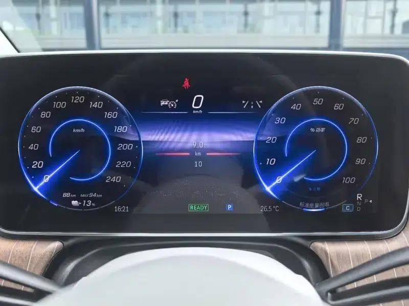 Mercedes-Benz EQE 2025 EQE 500 4MATIC Pioneer Edition — миниатюра 11