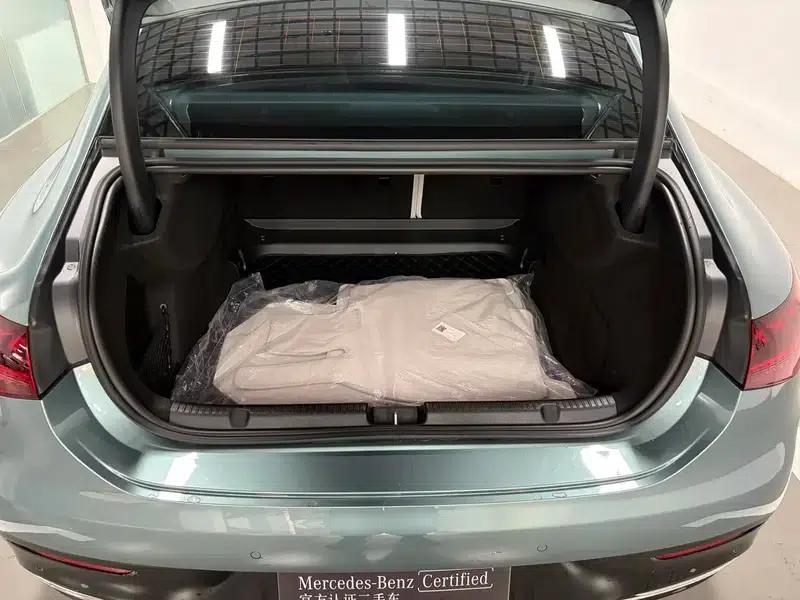 Mercedes-Benz EQE 2025 EQE 500 4MATIC Luxury Edition — миниатюра 16
