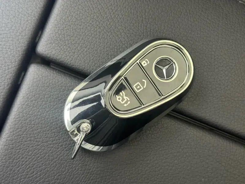 2023 Mercedes-Benz EQE SUV 350 4MATIC Luxury Edition — миниатюра 11
