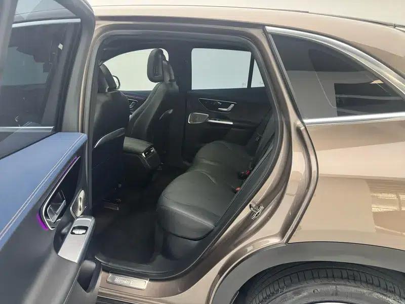 2023 Mercedes-Benz EQE SUV 350 4MATIC Luxury Edition — миниатюра 18