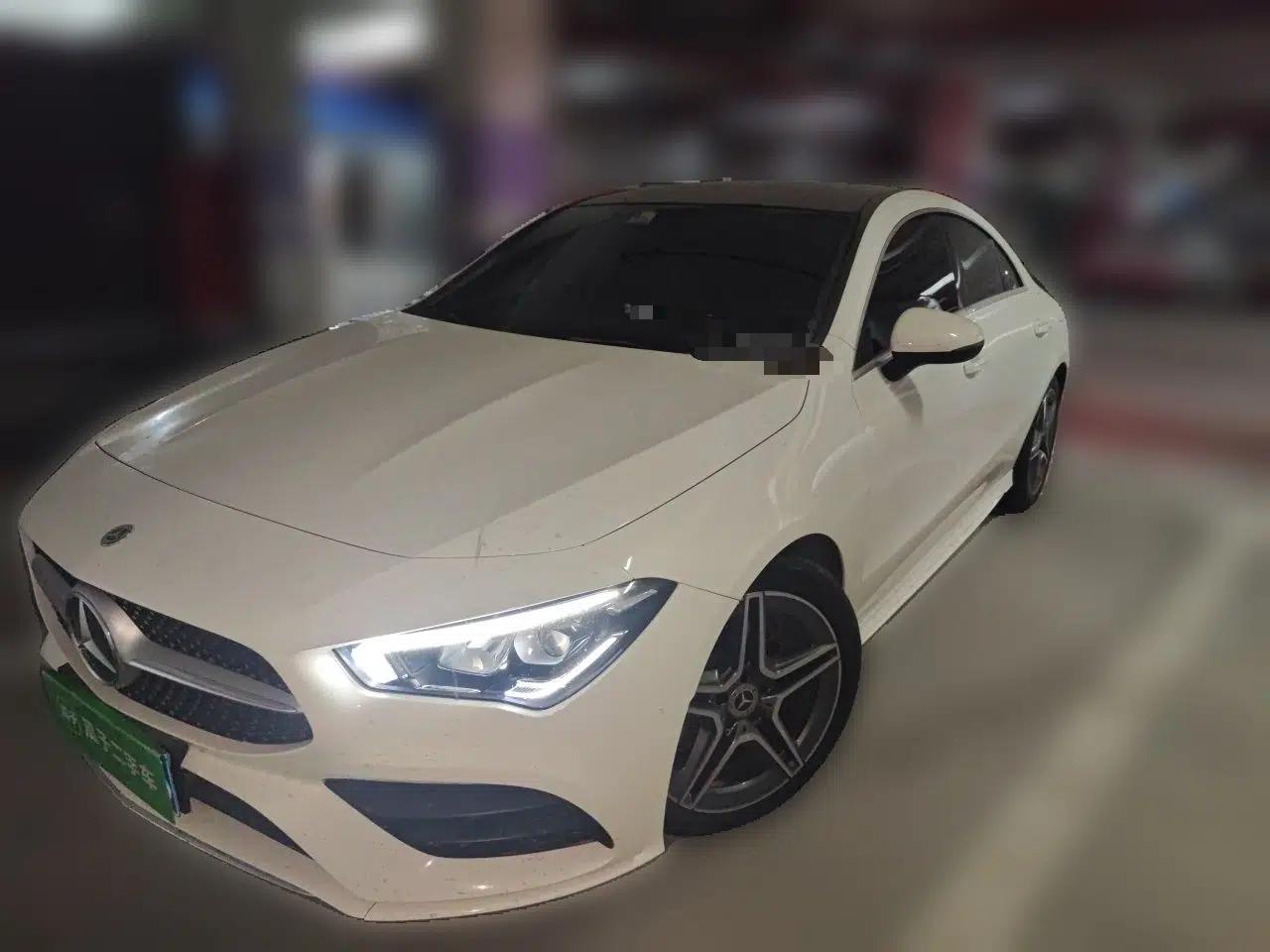 Mercedes-Benz CLA 2022-Year Updated CLA 200 — миниатюра 1