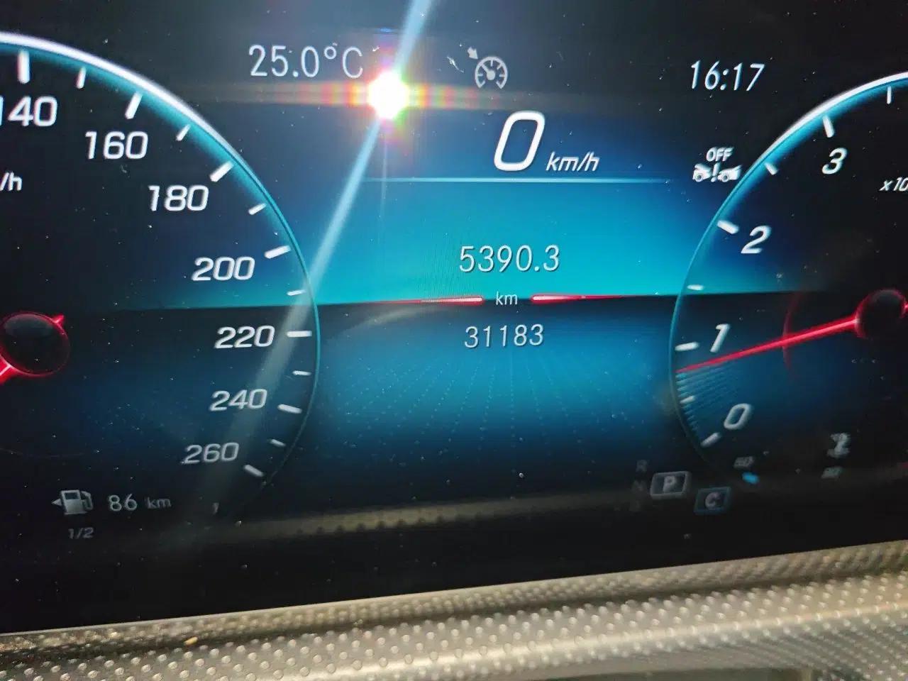 Mercedes-Benz CLA 2022-Year Updated CLA 200 — миниатюра 12