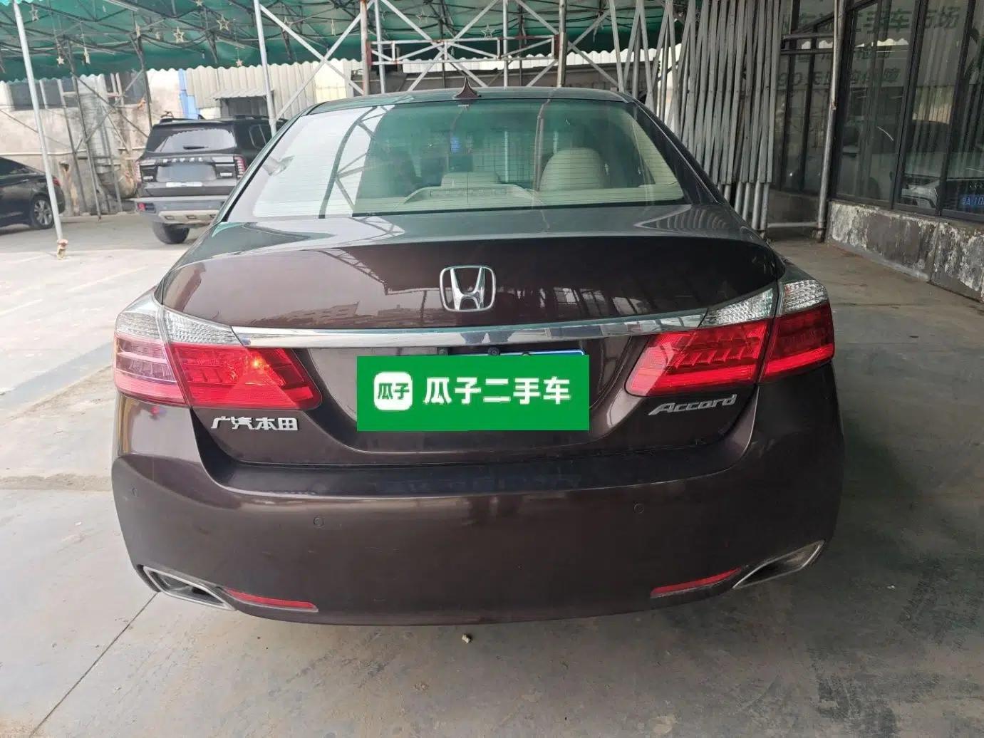 Honda Accord 2014 2.0L EX Luxury Edition — миниатюра 3