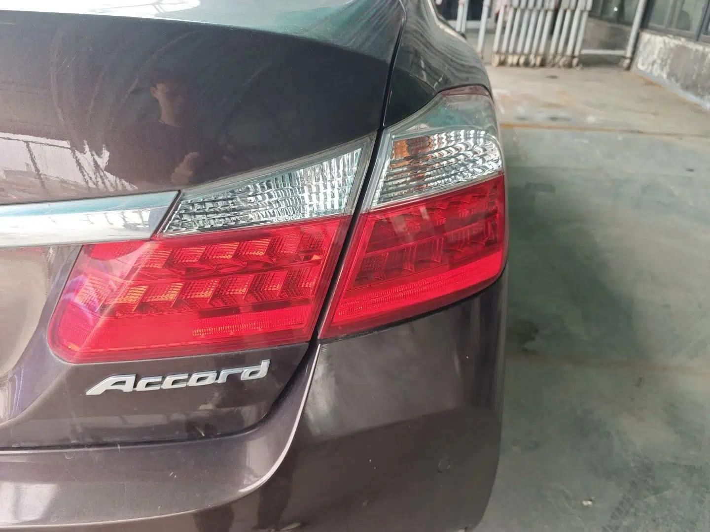 Honda Accord 2014 2.0L EX Luxury Edition — миниатюра 9