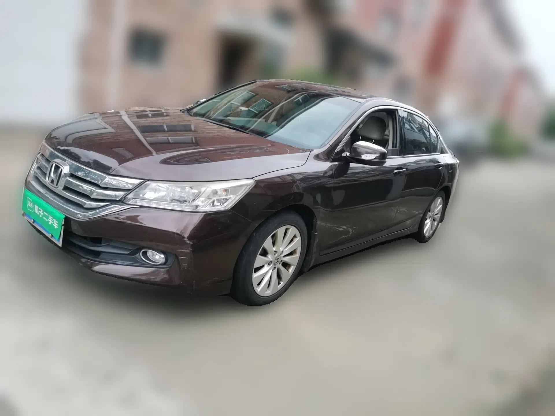 Honda Accord 2014 2.4L EXN Luxury Navigation Edition — миниатюра 1