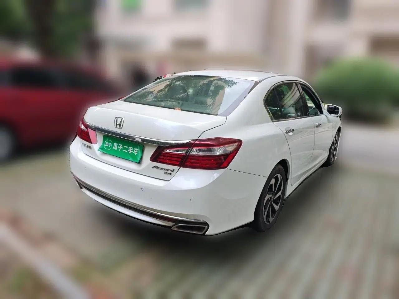 Honda Accord 2016 2.4L Prestige Edition — миниатюра 6